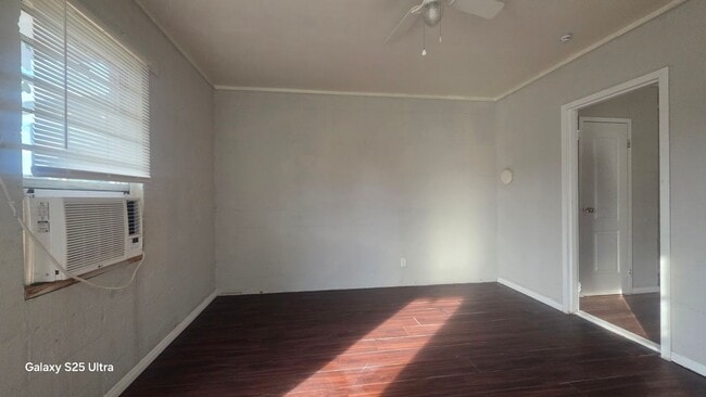 Building Photo - 1104 S McKinley St