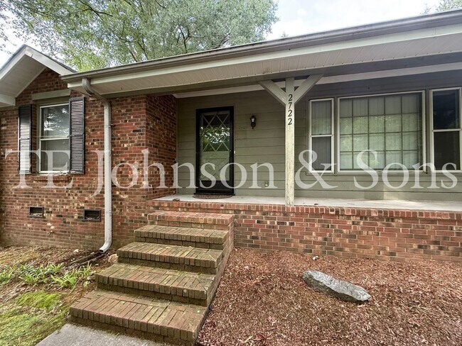 Building Photo - 2722 Winslow Ln