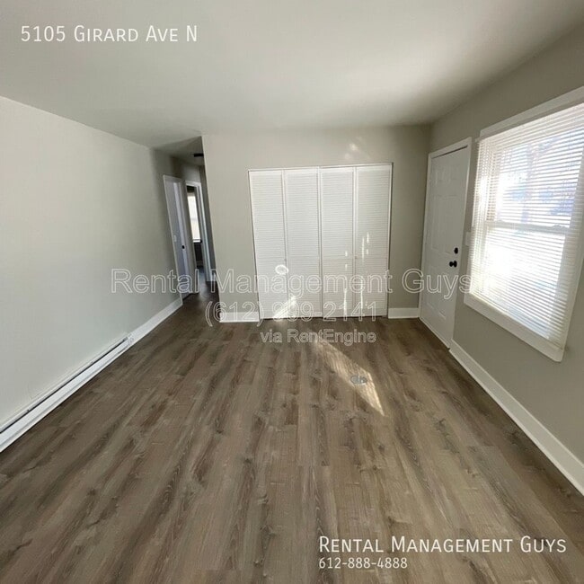 Building Photo - 5105 N Girard Ave