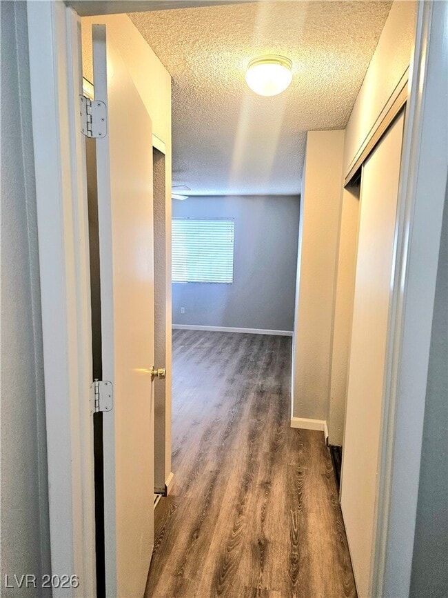 Building Photo - 113 Menta Ct