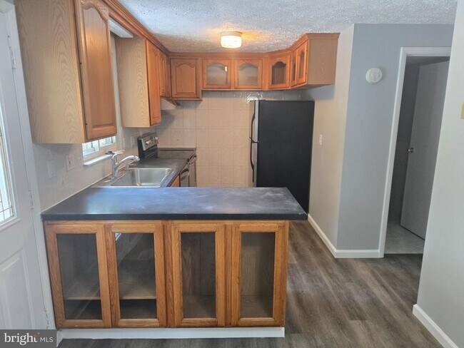 Building Photo - 20321 Greenriver Terrace