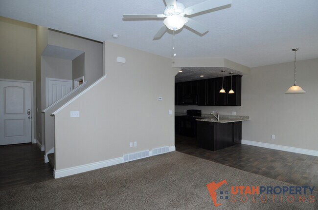 Building Photo - 3755 N Prairie Grass Dr