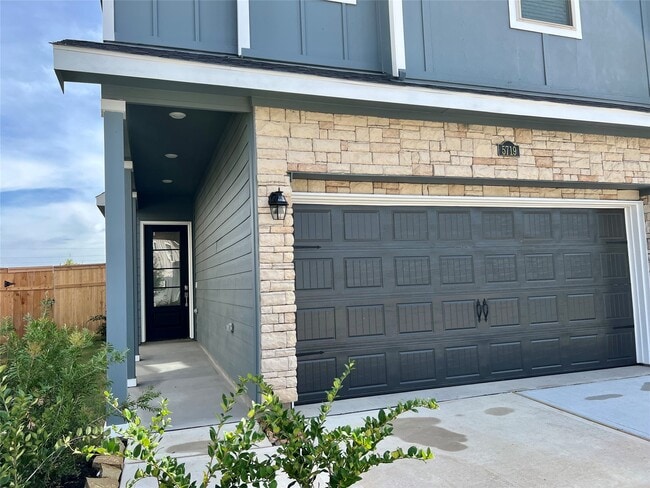 Building Photo - 5719 Foggy Vine Ct