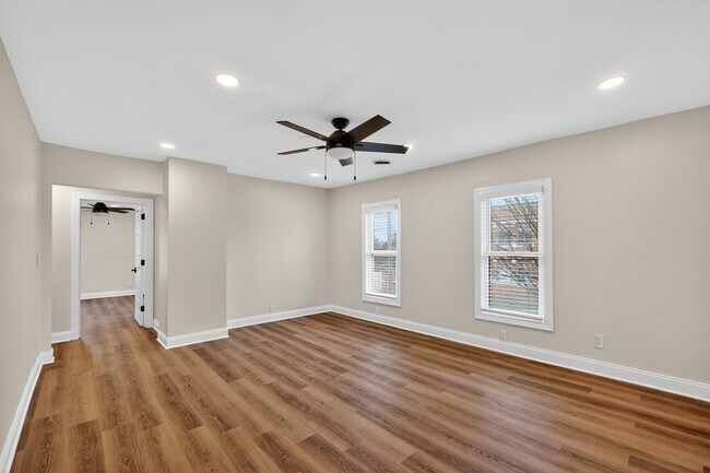 Building Photo - 305 W Exchange St