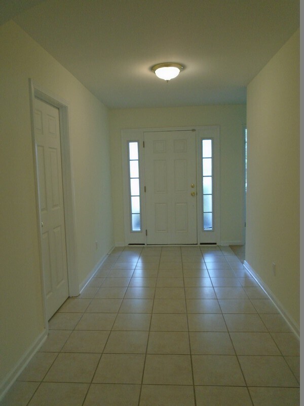 Building Photo - 153 Pickett Creek Ln