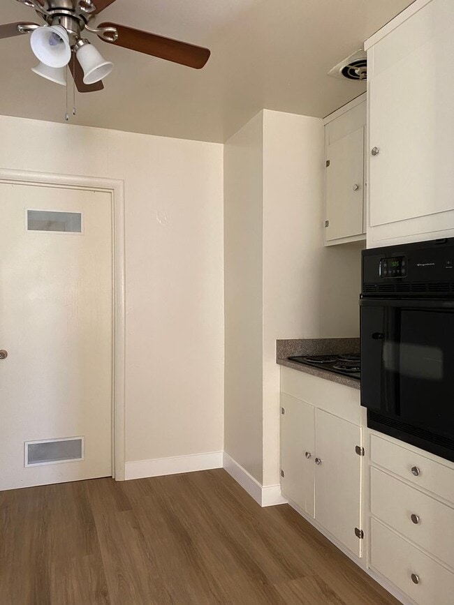 Building Photo - AVAILABLE NOW !!! NORTH VACAVILLE - E. MONTE VISTA AVE 1 bed/1 bath apartment! Private lot with l...