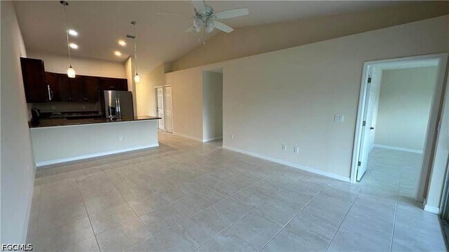 Building Photo - 1609 Savona Pkwy W
