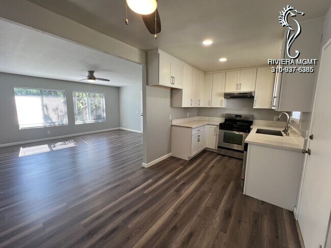 Building Photo - 633