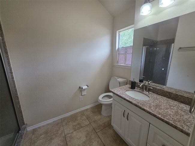 Building Photo - 2715 Riverhollow Ln