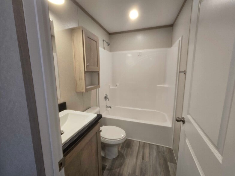 Building Photo - 3510 N 9th St