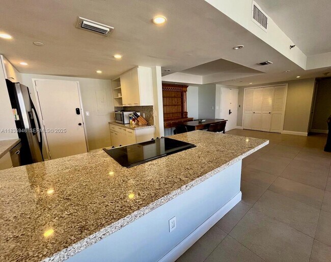 Building Photo - 11113 Biscayne Blvd