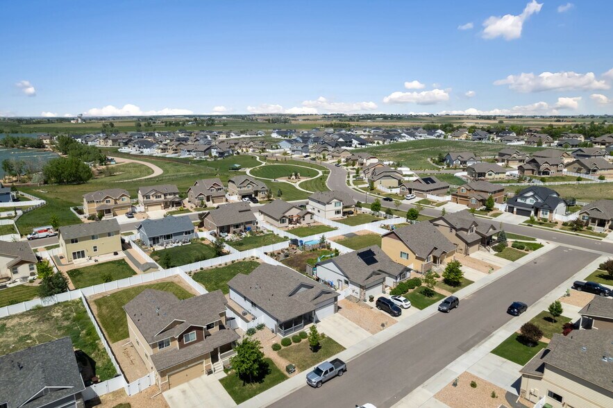 Building Photo - 1566 Driftline Dr