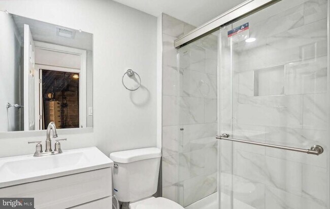 Building Photo - 7081 Leewood Forest Dr