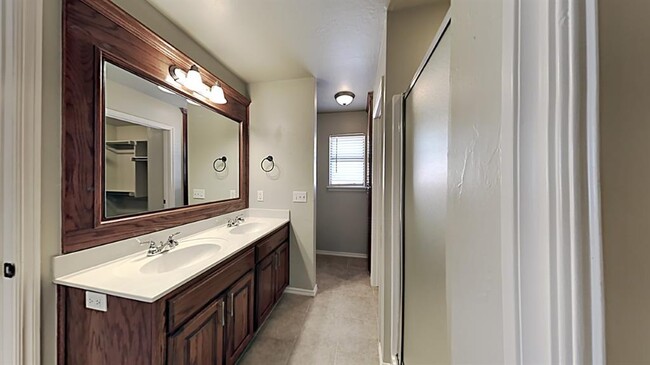 Building Photo - 3804 Catamaran Dr