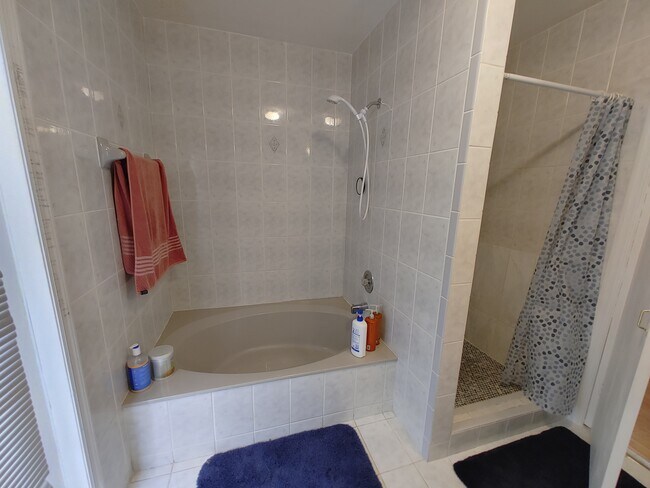 Building Photo - 894 NW 134th Pl