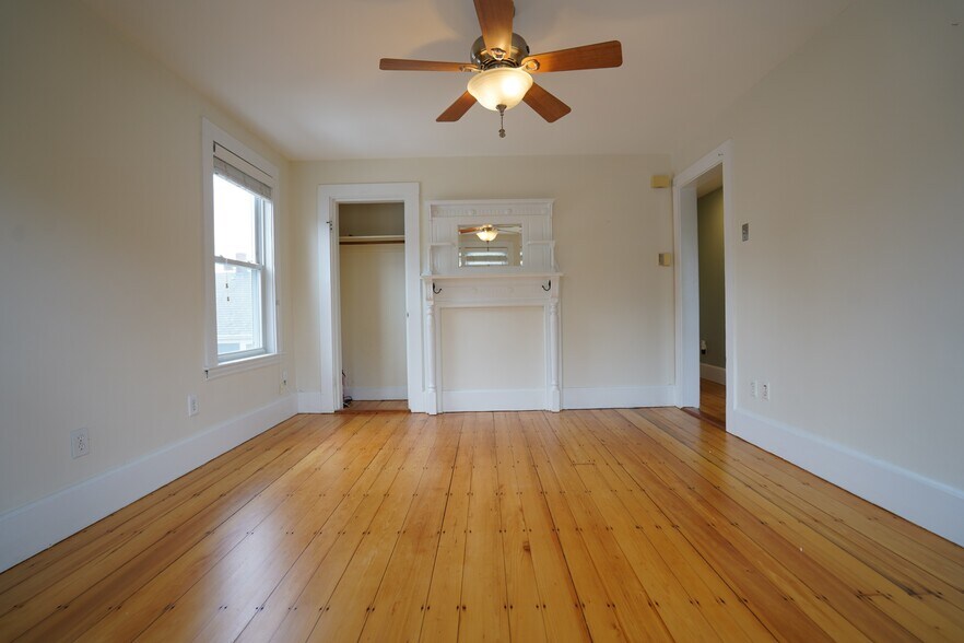 Building Photo - 21 Plainfield St