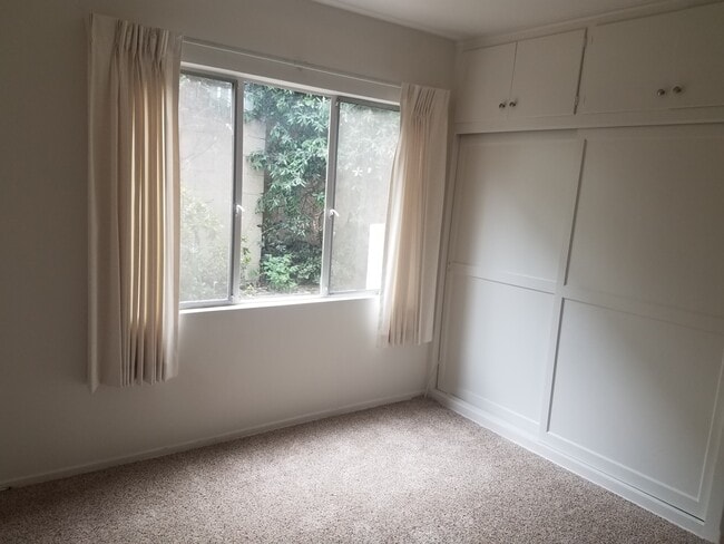 Building Photo - 121 Paseo De La Concha