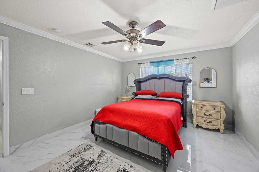 Building Photo - 22731 SW 55th Way