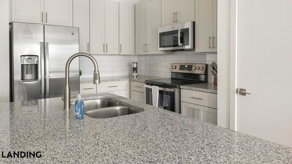 Building Photo - 2110 Birkhall St