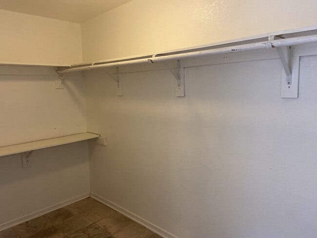 Building Photo - 6903 Creamery Ln