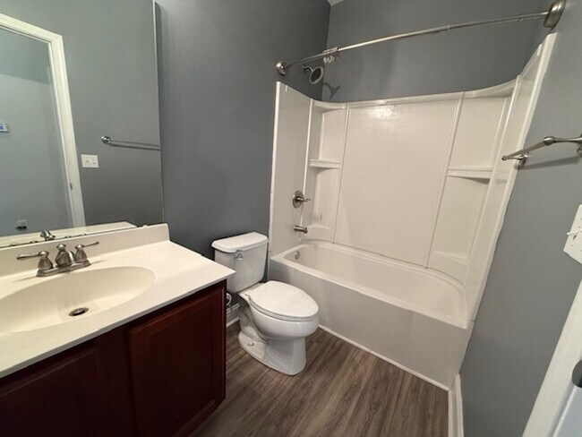 Building Photo - 3 Bedroom 2 Bath House in Brickhope Greens - Goose Creek