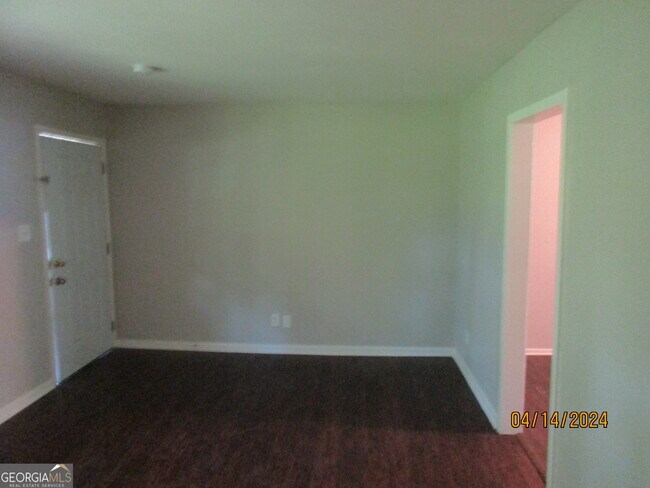 Building Photo - 2907 Palm Dr