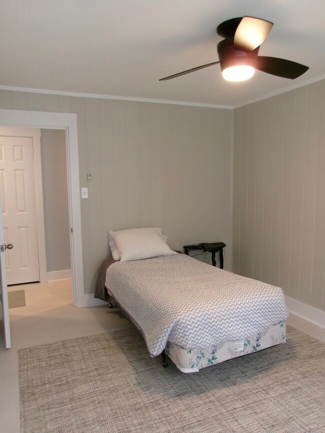 Building Photo - 3 Talbot Ave