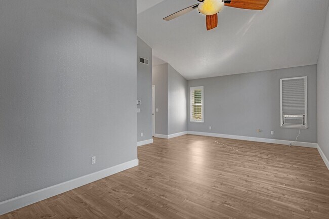 Building Photo - 3 Bedroom Folsom Home with Updated Kitchen, Pool and 3-Car Garage!