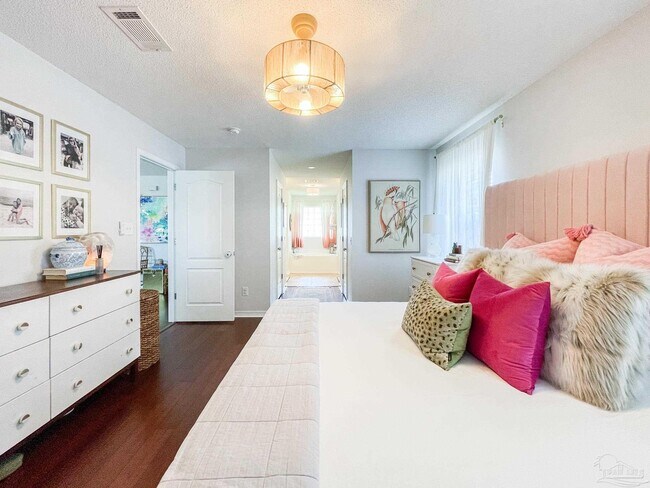 Building Photo - 1216 Benning Pl