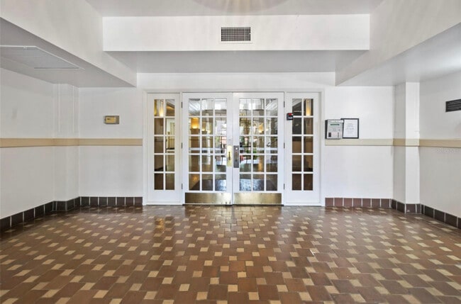 Building Photo - 235 6th St NW