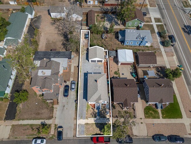 Building Photo - 1309 7th St