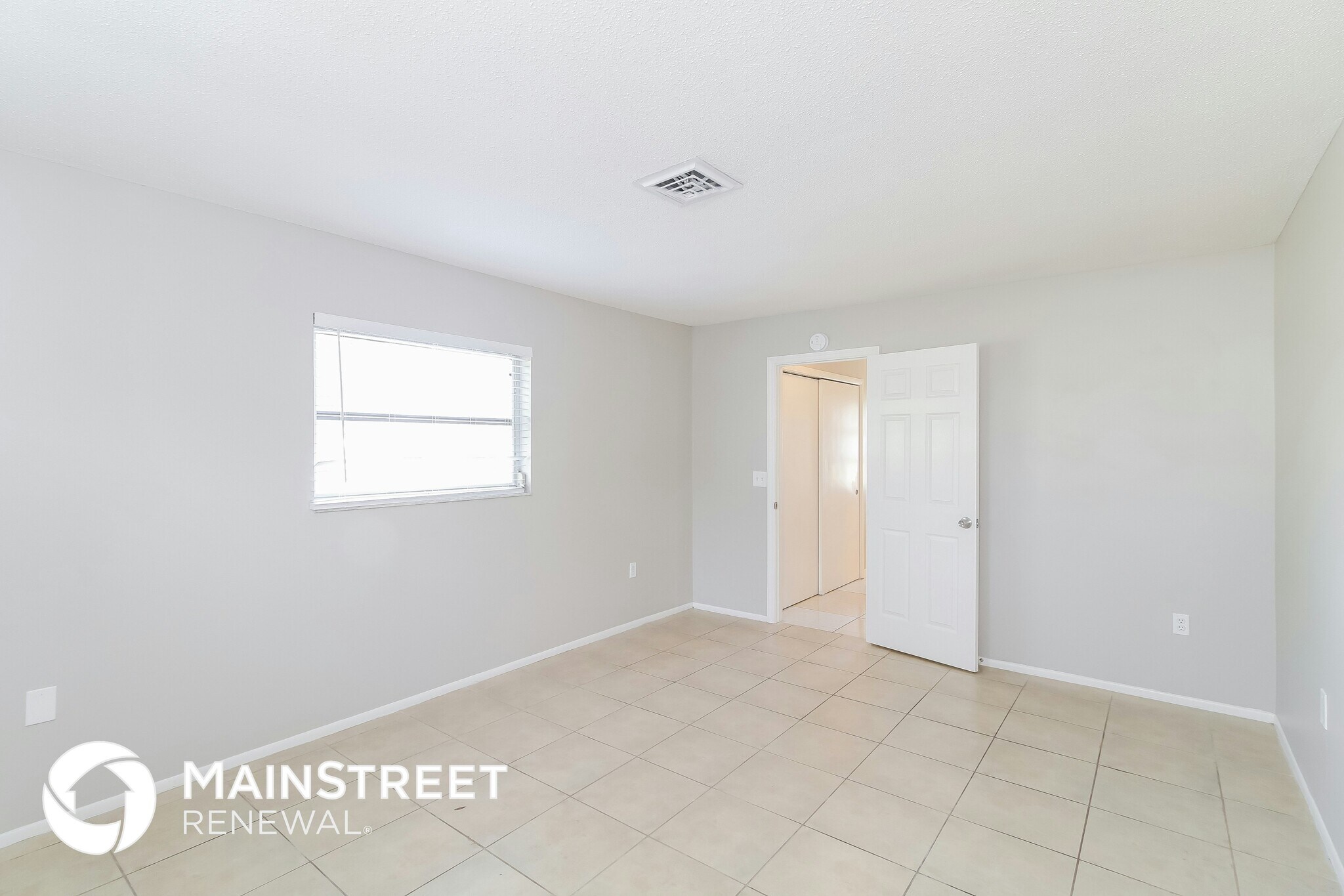 Building Photo - 649 Sheridan Dr