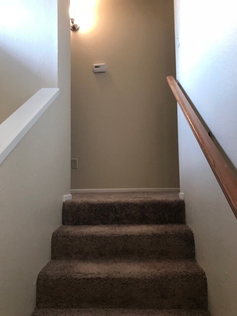 Building Photo - AJ-817