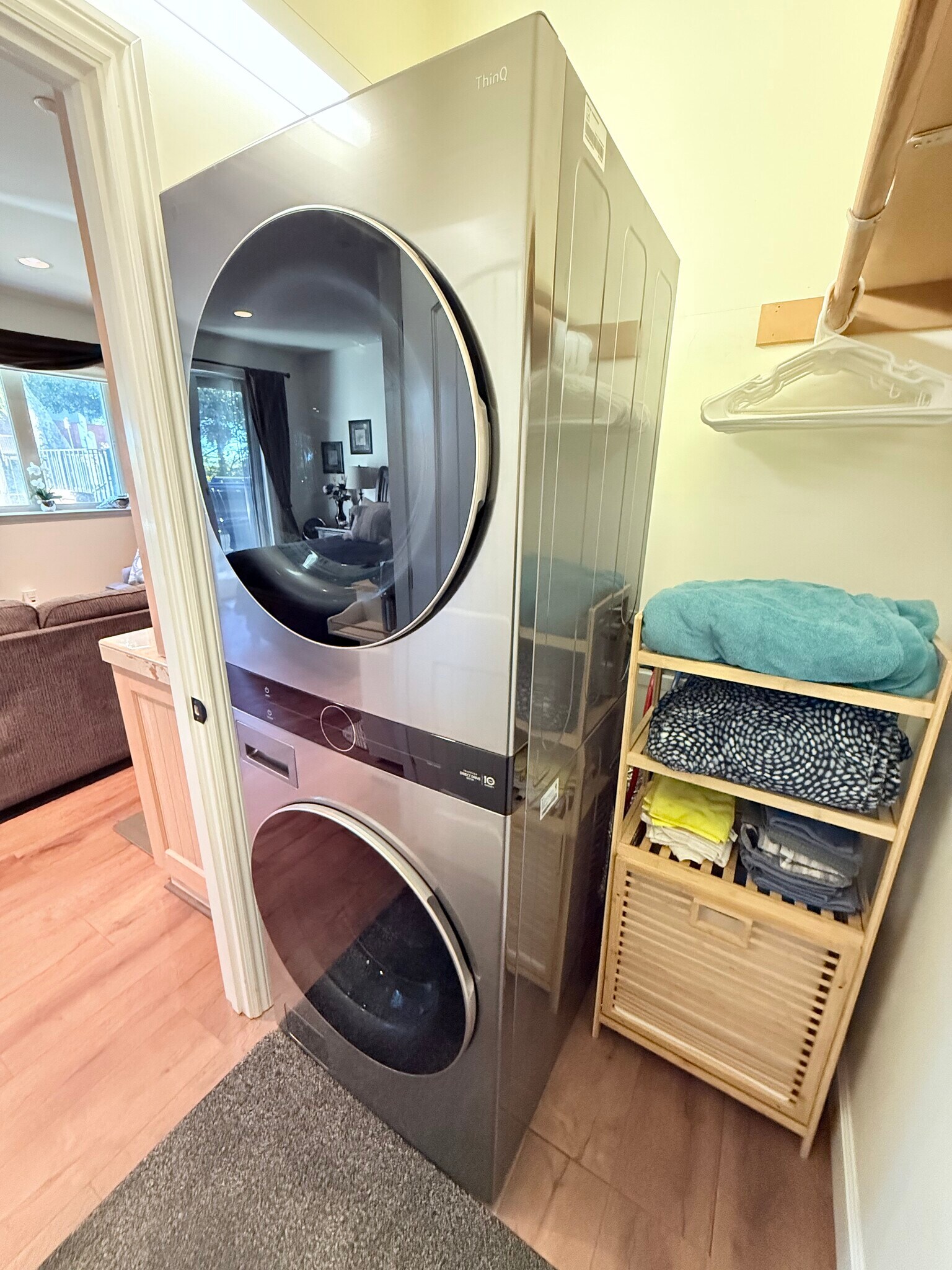 Building Photo - 431 Vista del Mar Dr