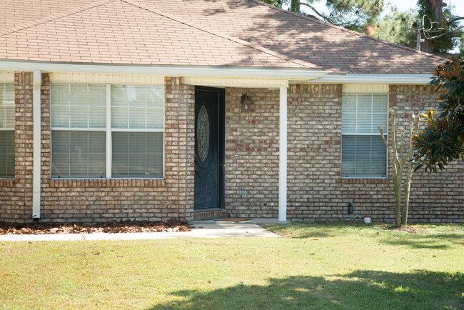 Building Photo - 143 Palmetto Ave