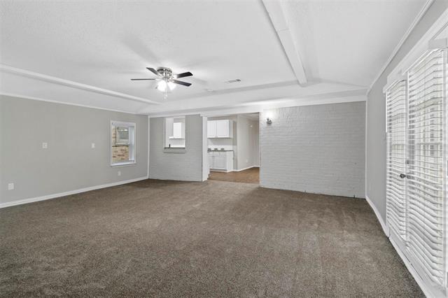 Building Photo - 5904 Emerson Dr
