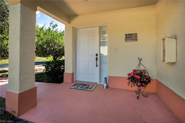 Building Photo - 300 Diamond Cir