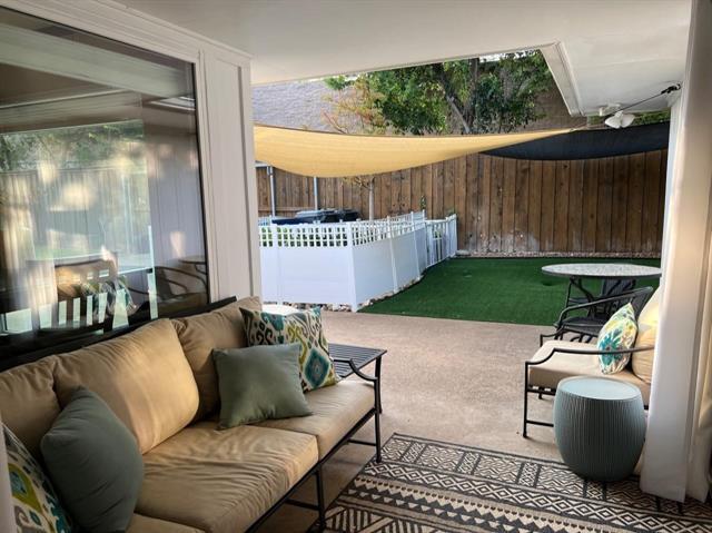 Building Photo - 4031 Flintridge Dr