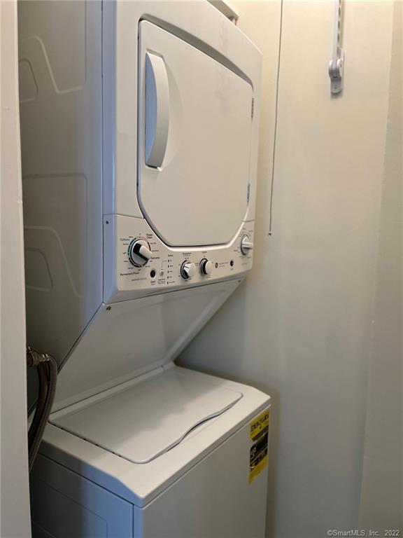 Building Photo - 1283 Hope St