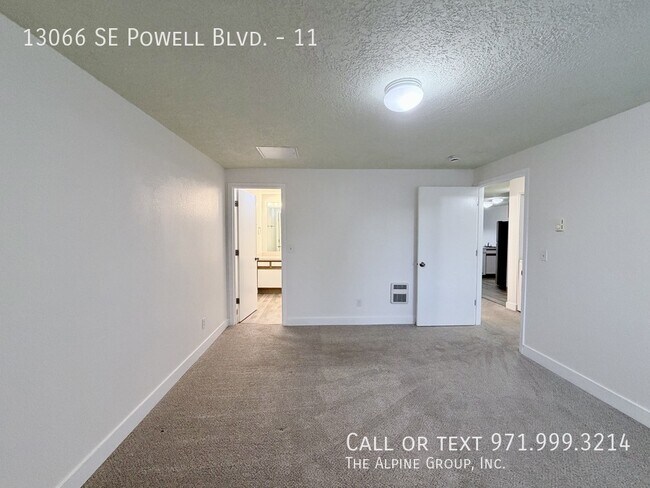 Building Photo - 13066 SE Powell Blvd