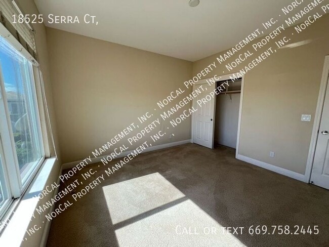 Building Photo - 18525 Serra Ct