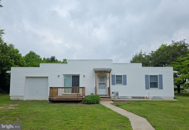 Primary Photo - 4838 Landis Ave