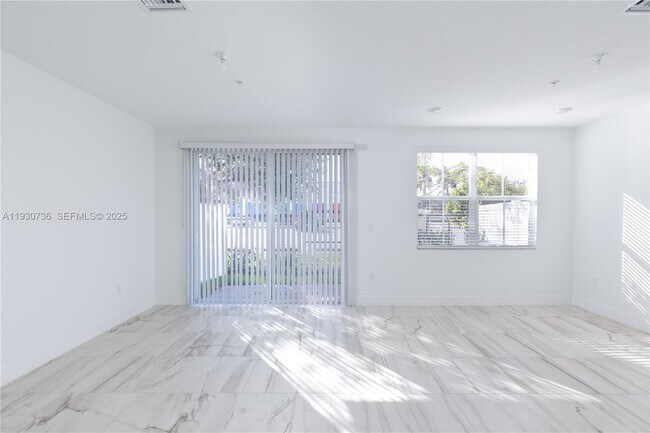 Building Photo - 17174 SW 2nd St