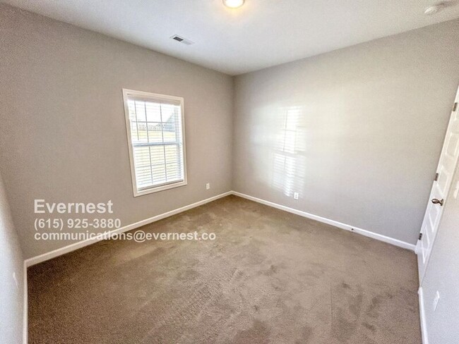 Building Photo - 1311 Ventura Ln