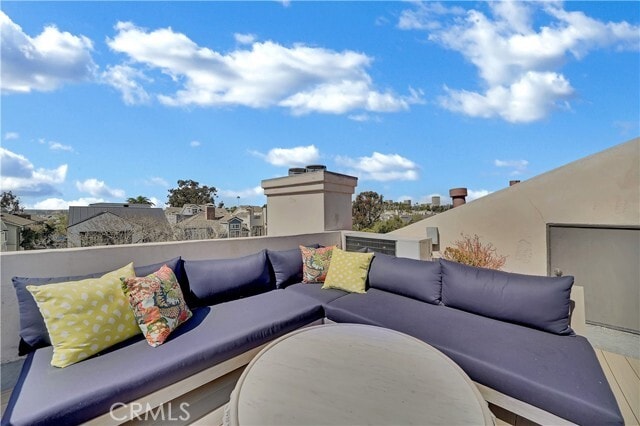 Building Photo - 412 Acacia Ave