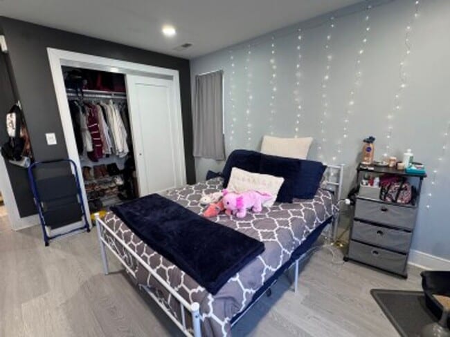 Building Photo - Recently Renovated 3 Bed/2 Bath Right In The Heart Of Washington Square!