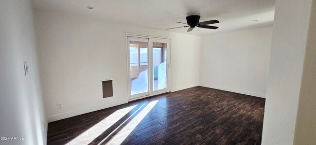 Building Photo - 3823 W Lawrence Rd