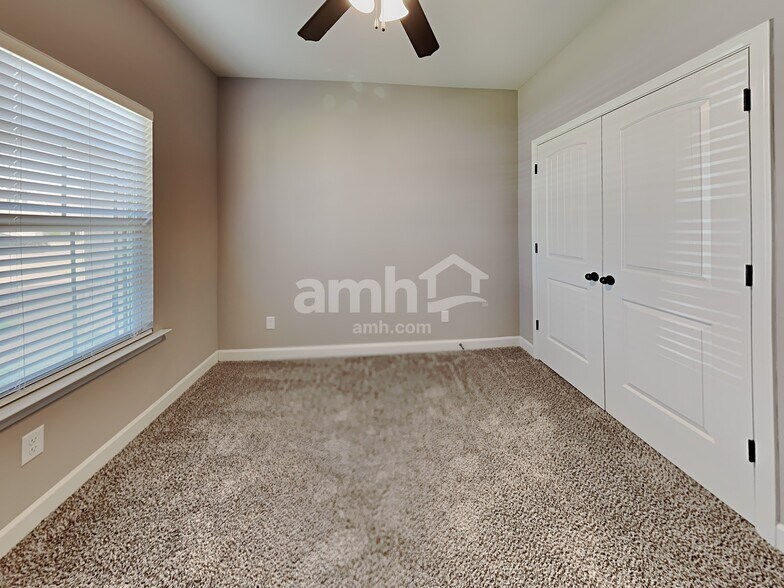 Building Photo - 3397 Marion Ln