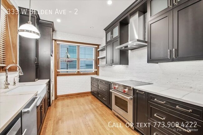 Building Photo - 333 W Belden Ave