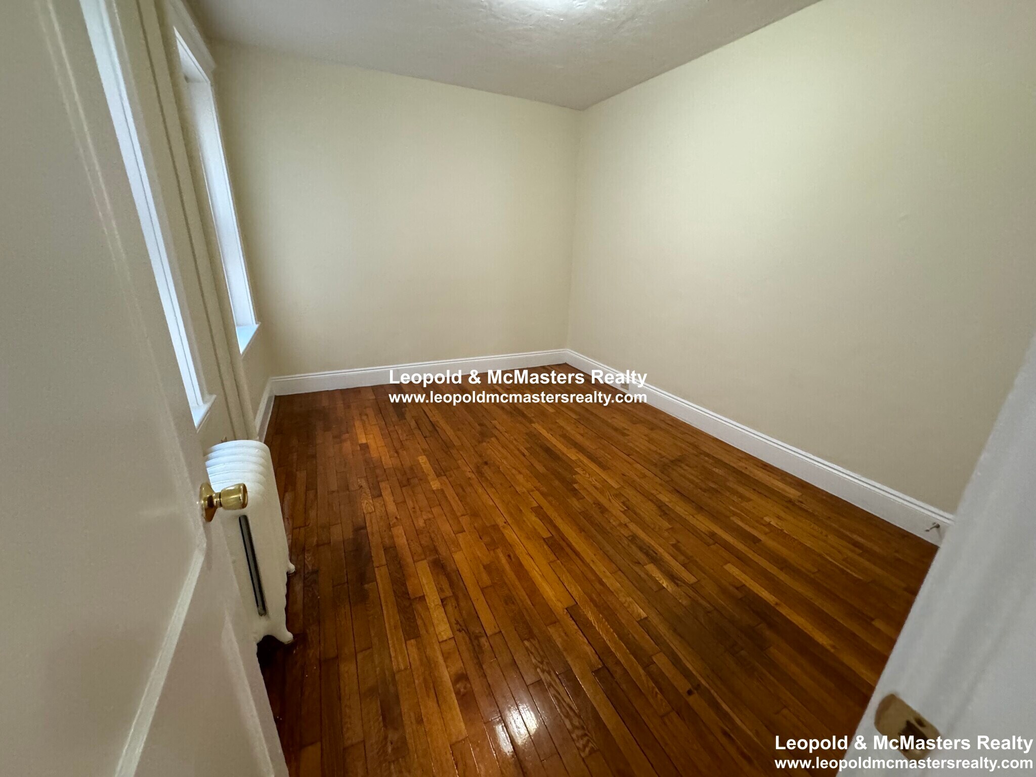 Building Photo - 16 Glenville Ave